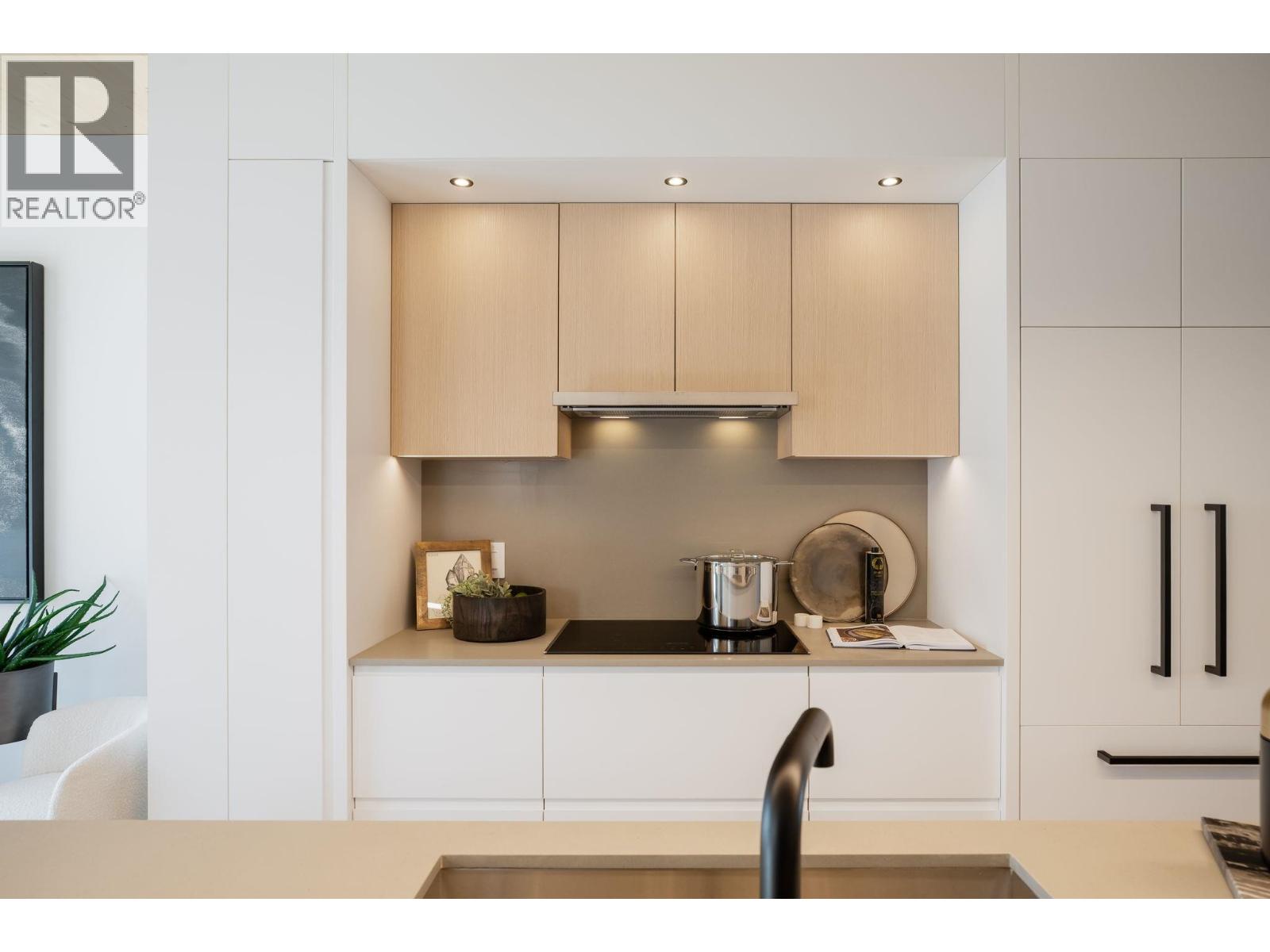 414 310 Salter Street, New Westminster, British Columbia