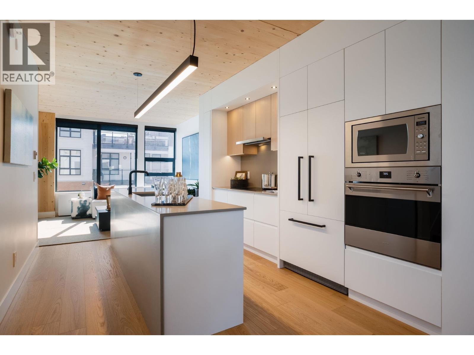 414 310 Salter Street, New Westminster, British Columbia