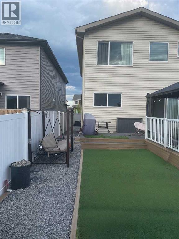 93 Memorial Parkway, Rural Red Deer County, Alberta