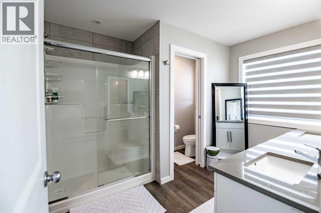 93 Memorial Parkway, Rural Red Deer County, Alberta