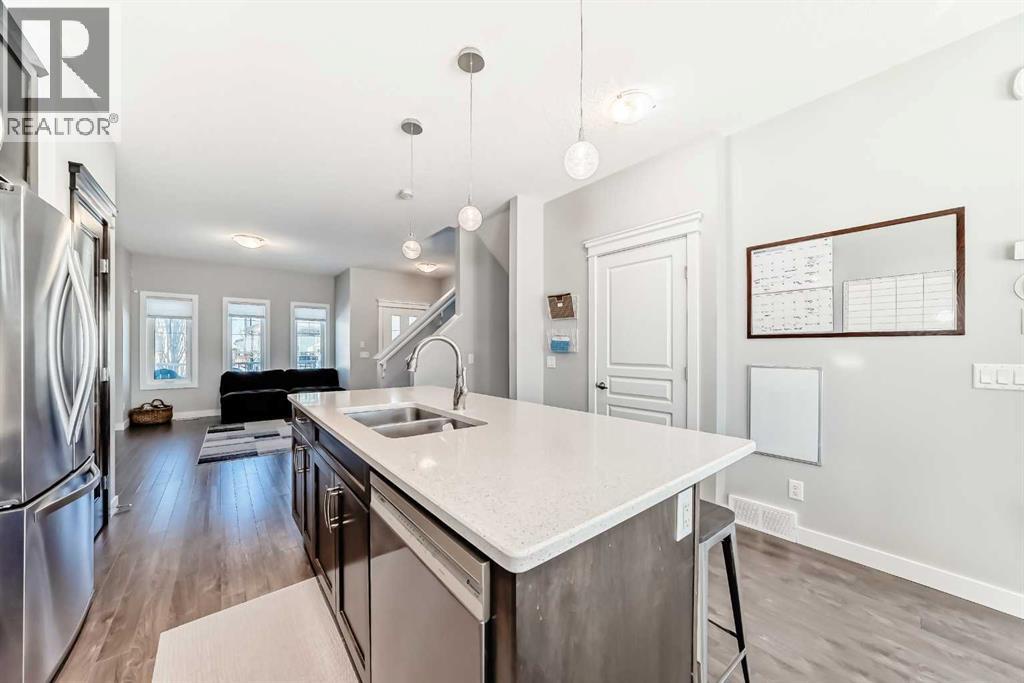 237 Ravensmoor Link Se, Airdrie, Alberta