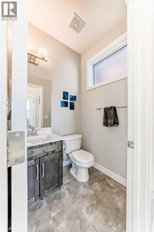 237 Ravensmoor Link Se, Airdrie, Alberta