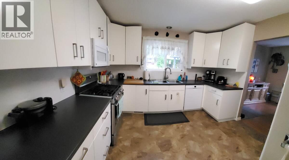 868 North Kimberley Avenue, Greenwood, British Columbia