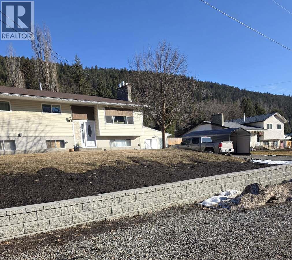 868 North Kimberley Avenue, Greenwood, British Columbia