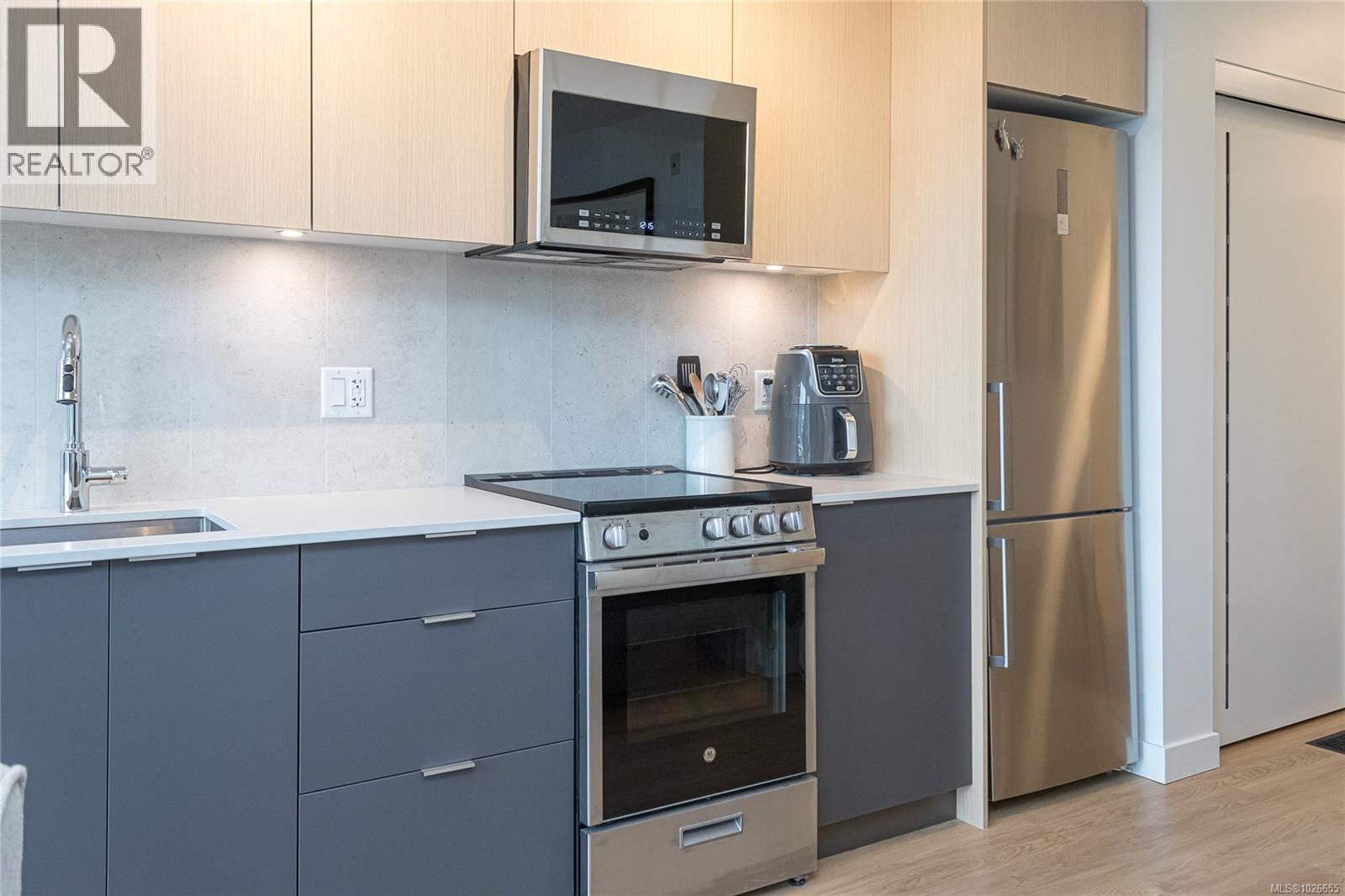 616 1115 Johnson St, Victoria, British Columbia