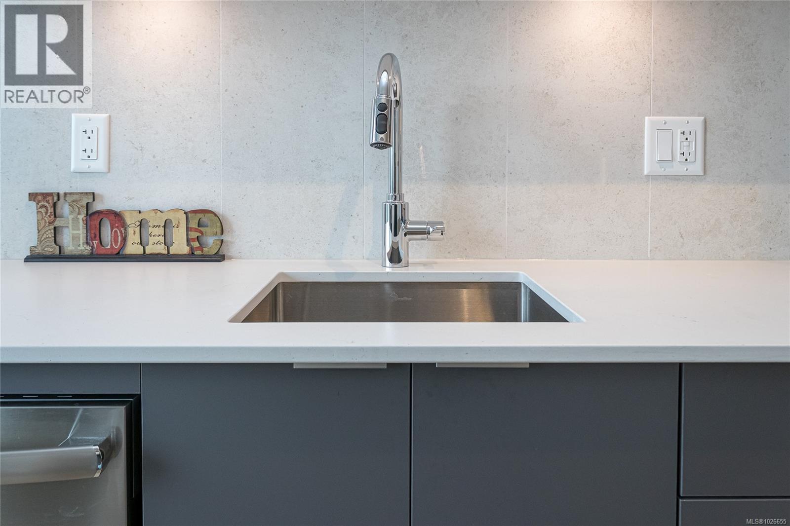 616 1115 Johnson St, Victoria, British Columbia