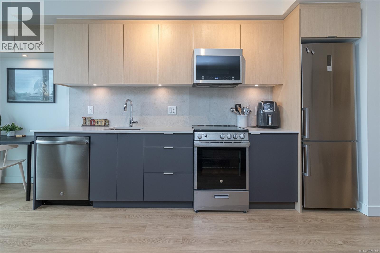 616 1115 Johnson St, Victoria, British Columbia