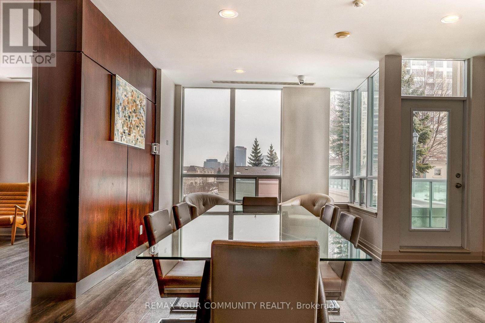 813 - 17 Barberry Place, Toronto (bayview Village), Ontario