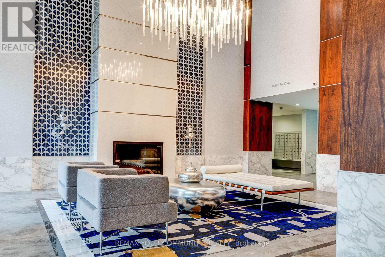 813 - 17 Barberry Place, Toronto (bayview Village), Ontario