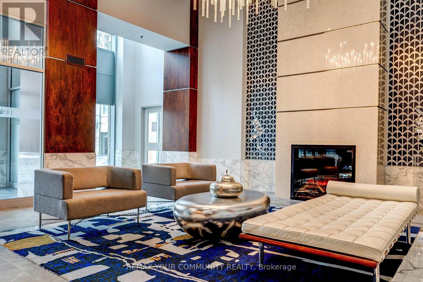 813 - 17 Barberry Place, Toronto (bayview Village), Ontario