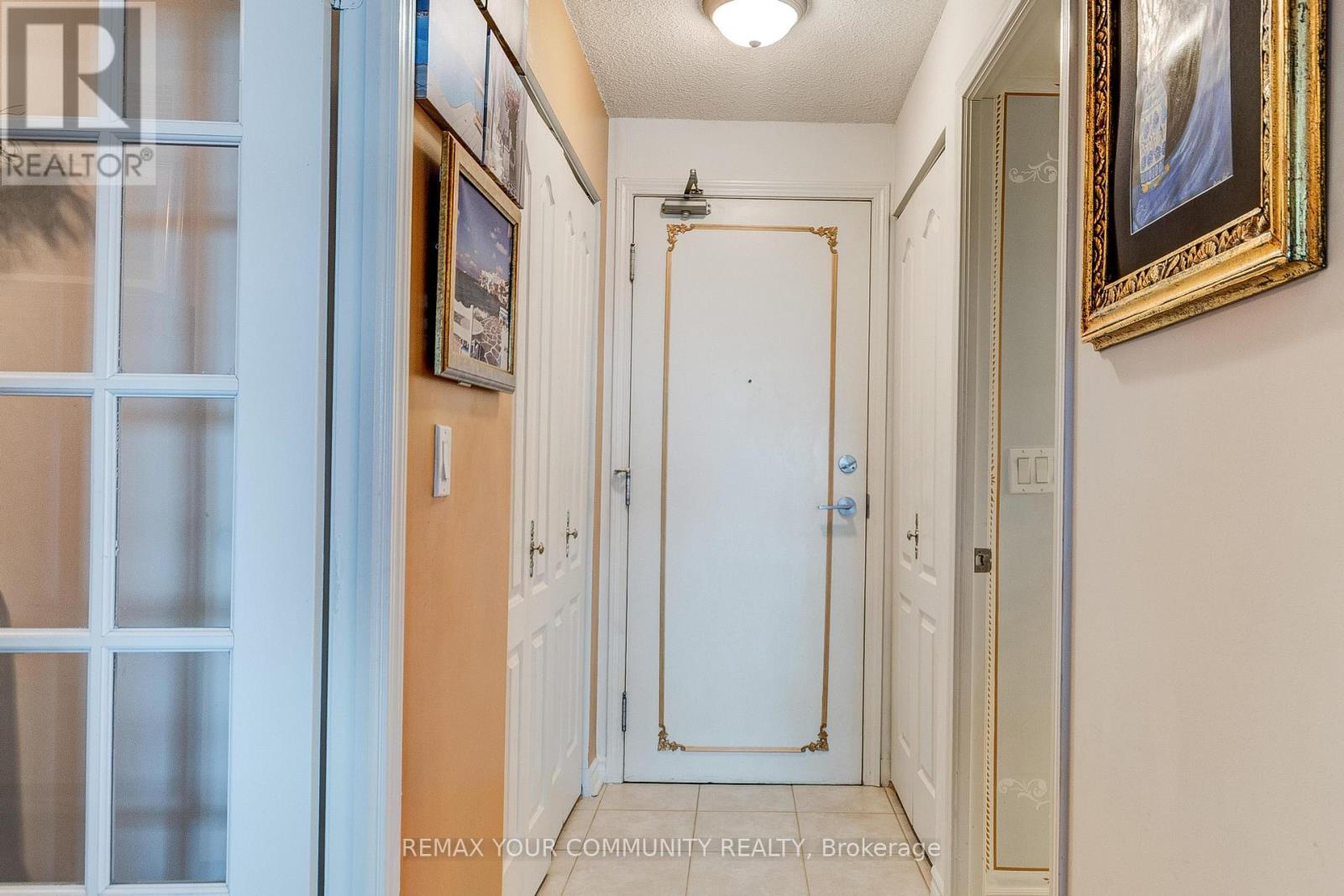 813 - 17 Barberry Place, Toronto (bayview Village), Ontario