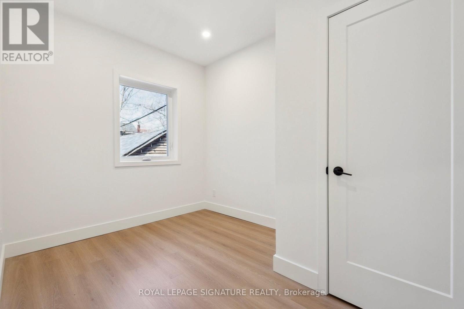 176 Gillard Avenue, Toronto (greenwood-coxwell), Ontario