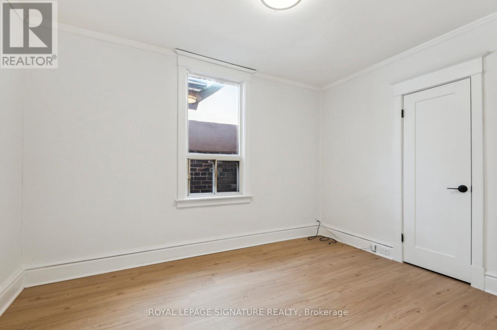 176 Gillard Avenue, Toronto (greenwood-coxwell), Ontario