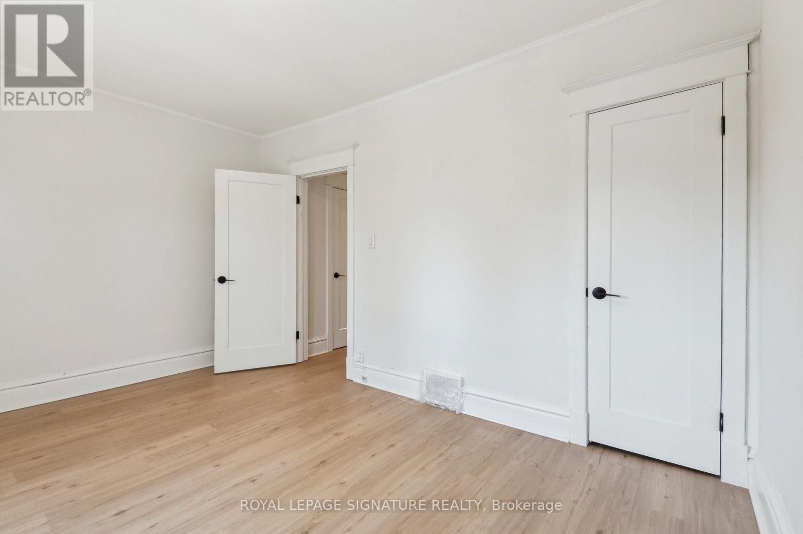 176 Gillard Avenue, Toronto (greenwood-coxwell), Ontario