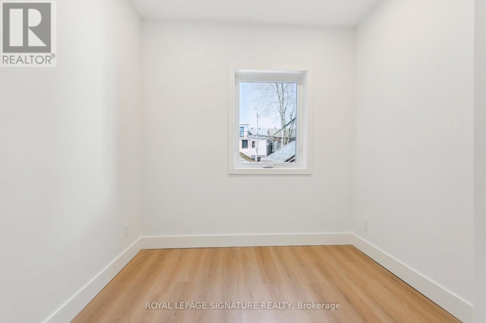 176 Gillard Avenue, Toronto (greenwood-coxwell), Ontario