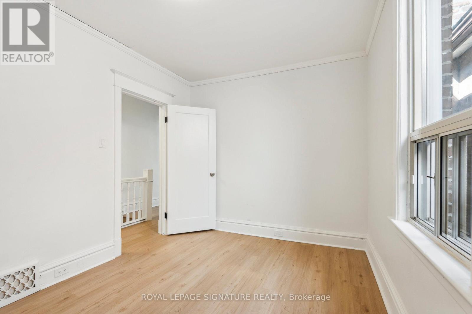 176 Gillard Avenue, Toronto (greenwood-coxwell), Ontario