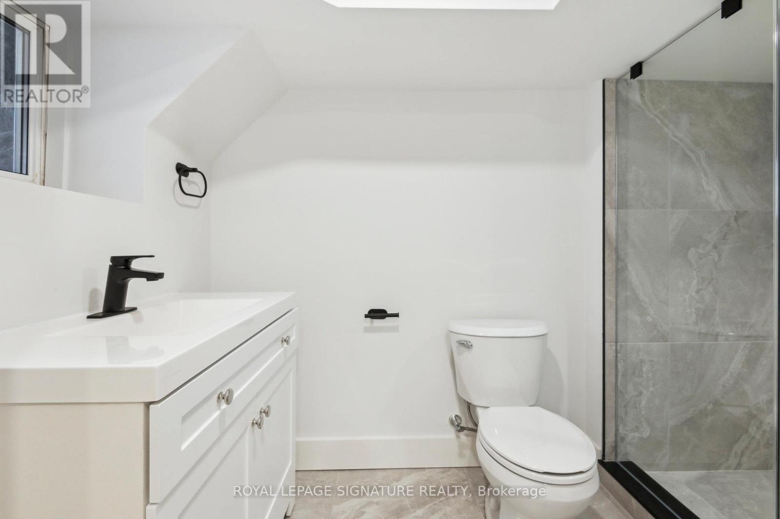 176 Gillard Avenue, Toronto (greenwood-coxwell), Ontario