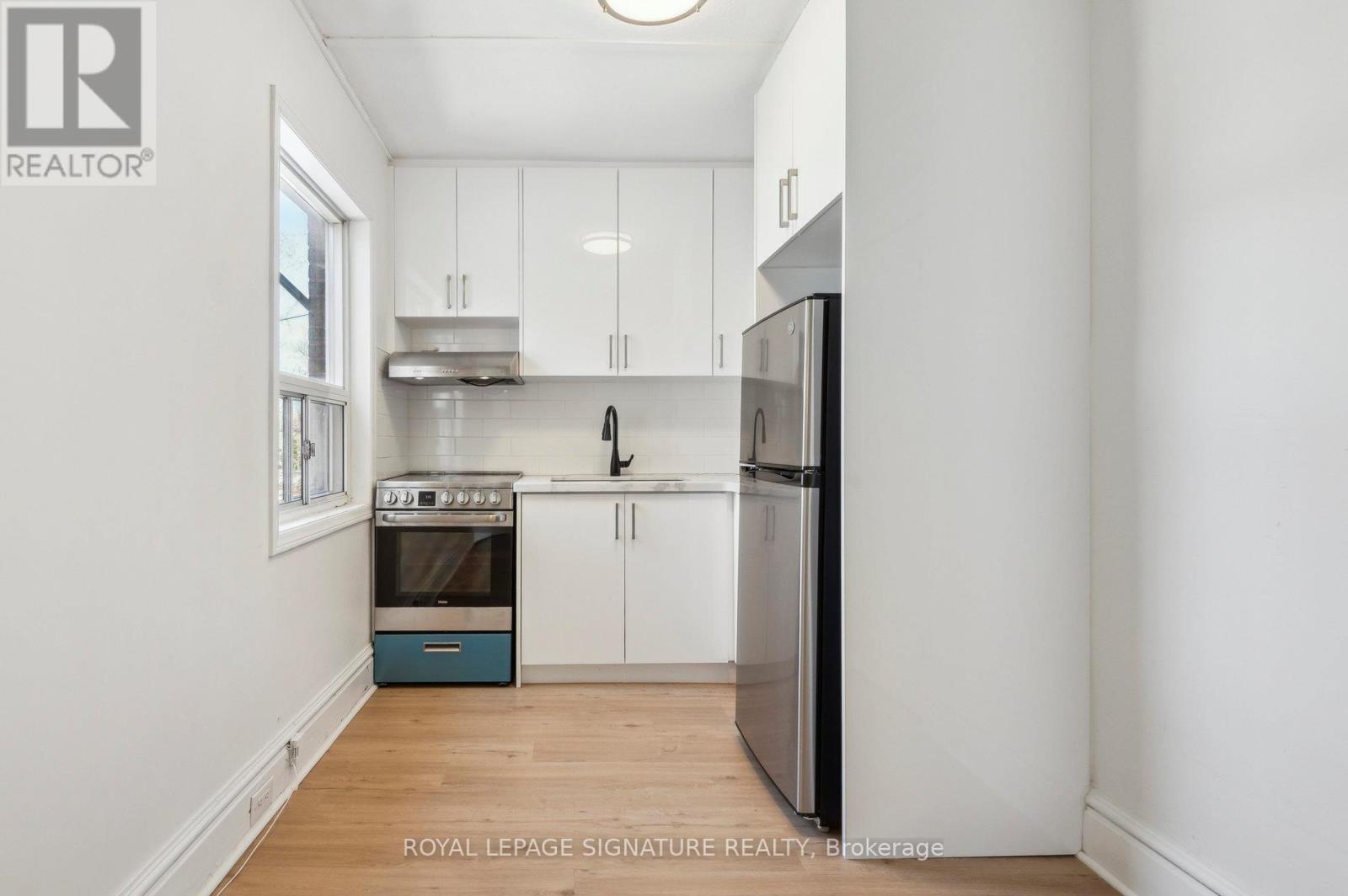 176 Gillard Avenue, Toronto (greenwood-coxwell), Ontario