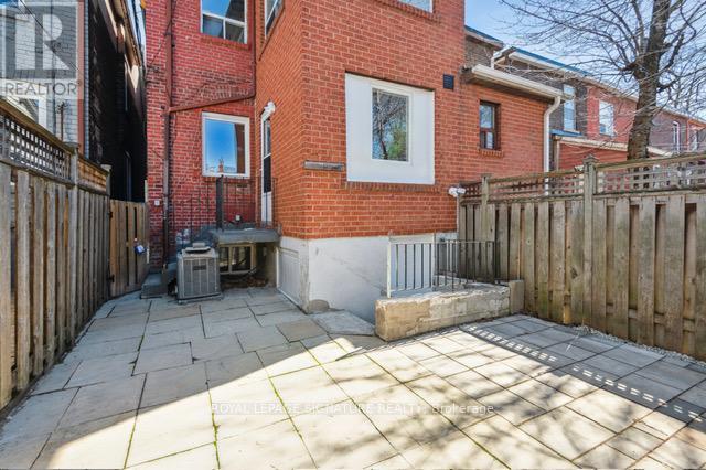 176 Gillard Avenue, Toronto (greenwood-coxwell), Ontario