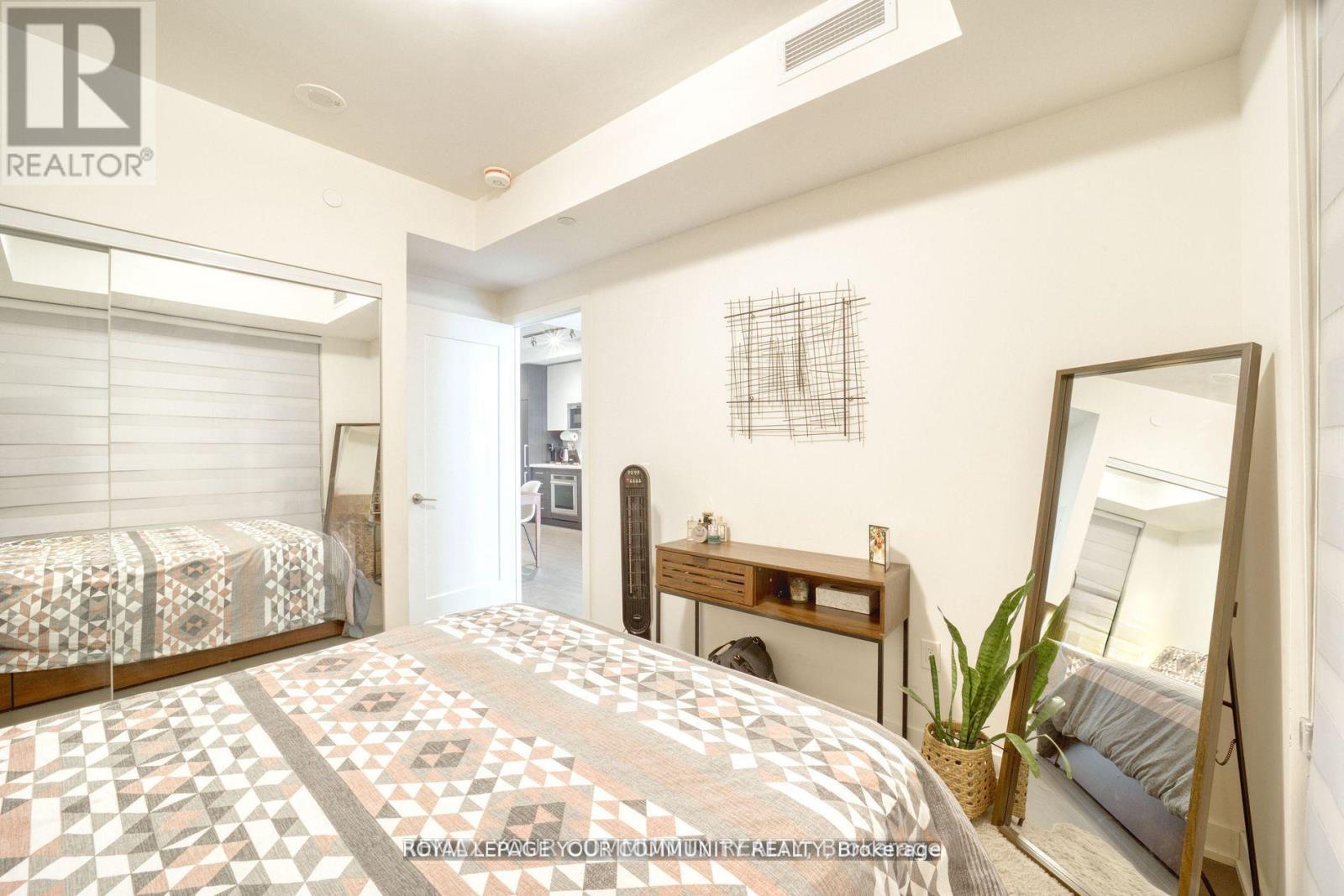 1711 - 330 Richmond Street W, Toronto (waterfront Communities), Ontario