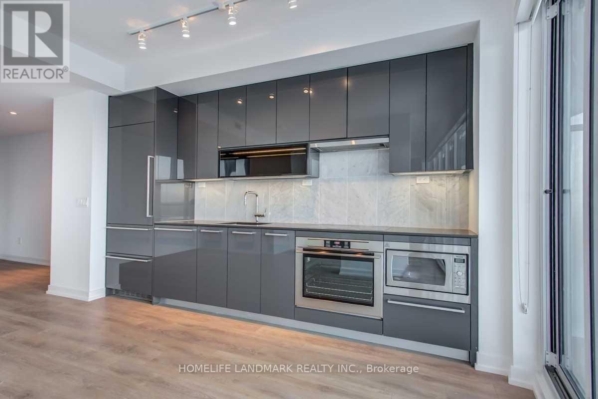 2011 - 117 Mcmahon Drive, Toronto (bayview Village), Ontario