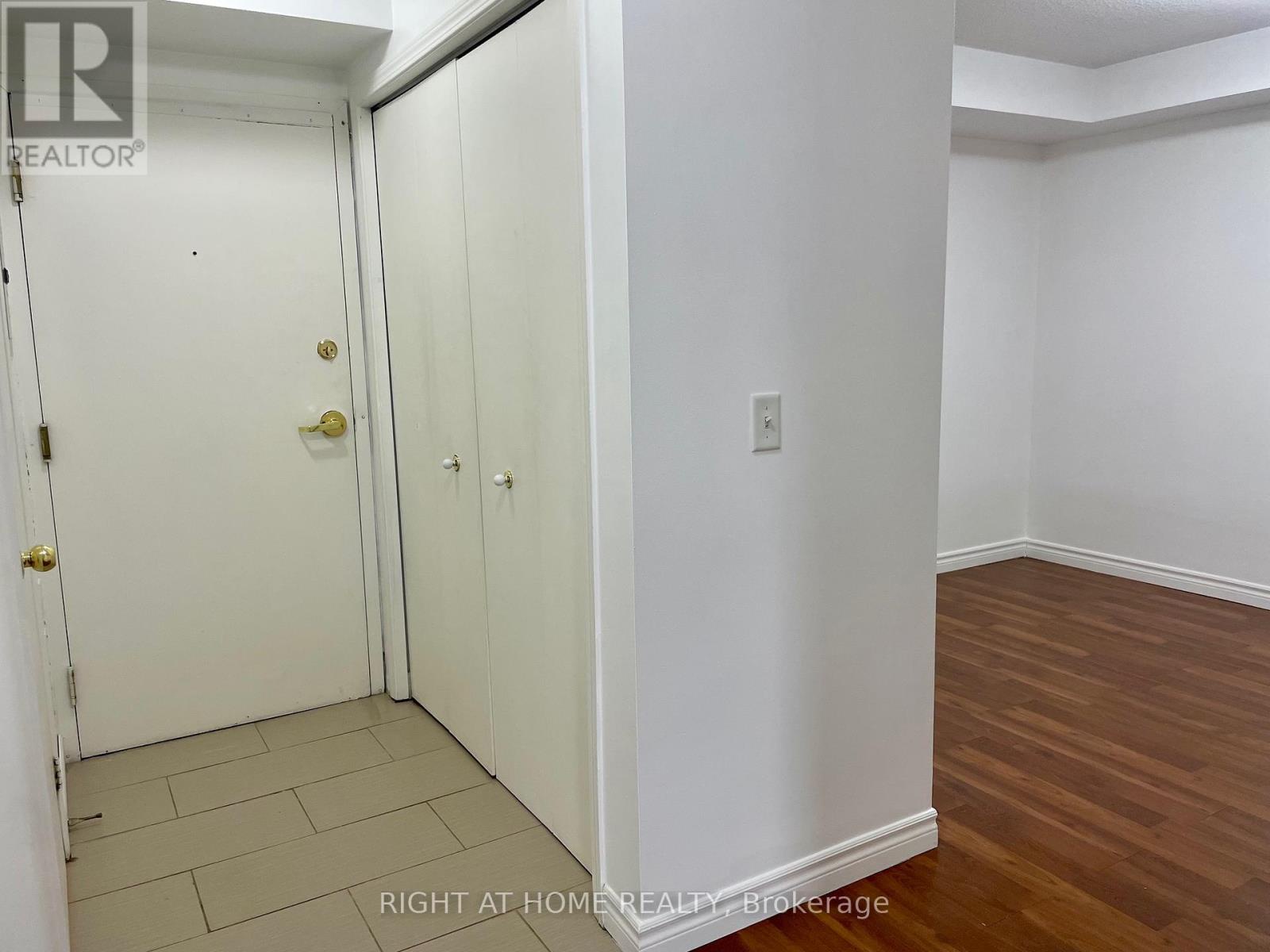 128 - 684 Warden Avenue, Toronto (clairlea-birchmount), Ontario