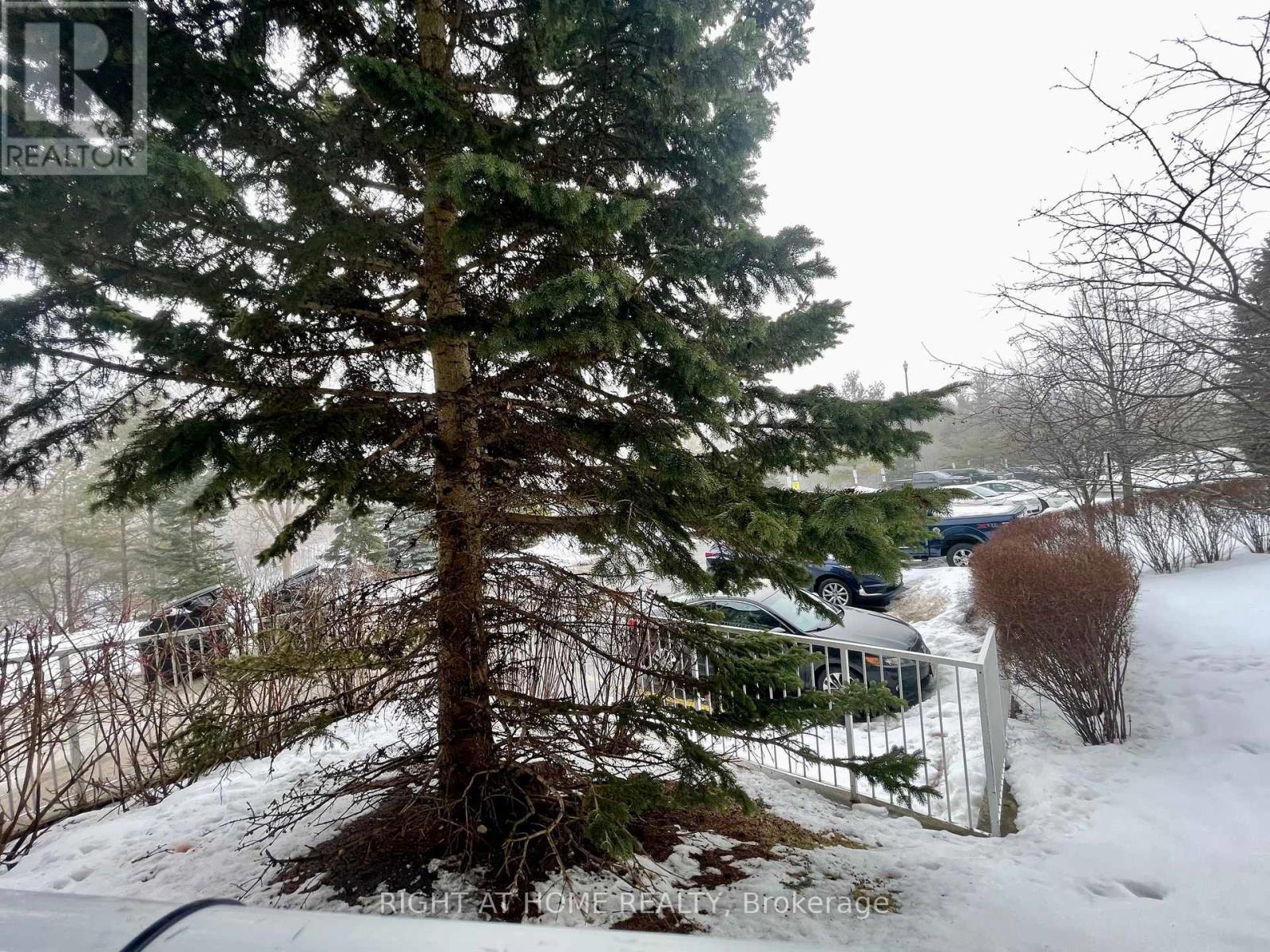 128 - 684 Warden Avenue, Toronto (clairlea-birchmount), Ontario