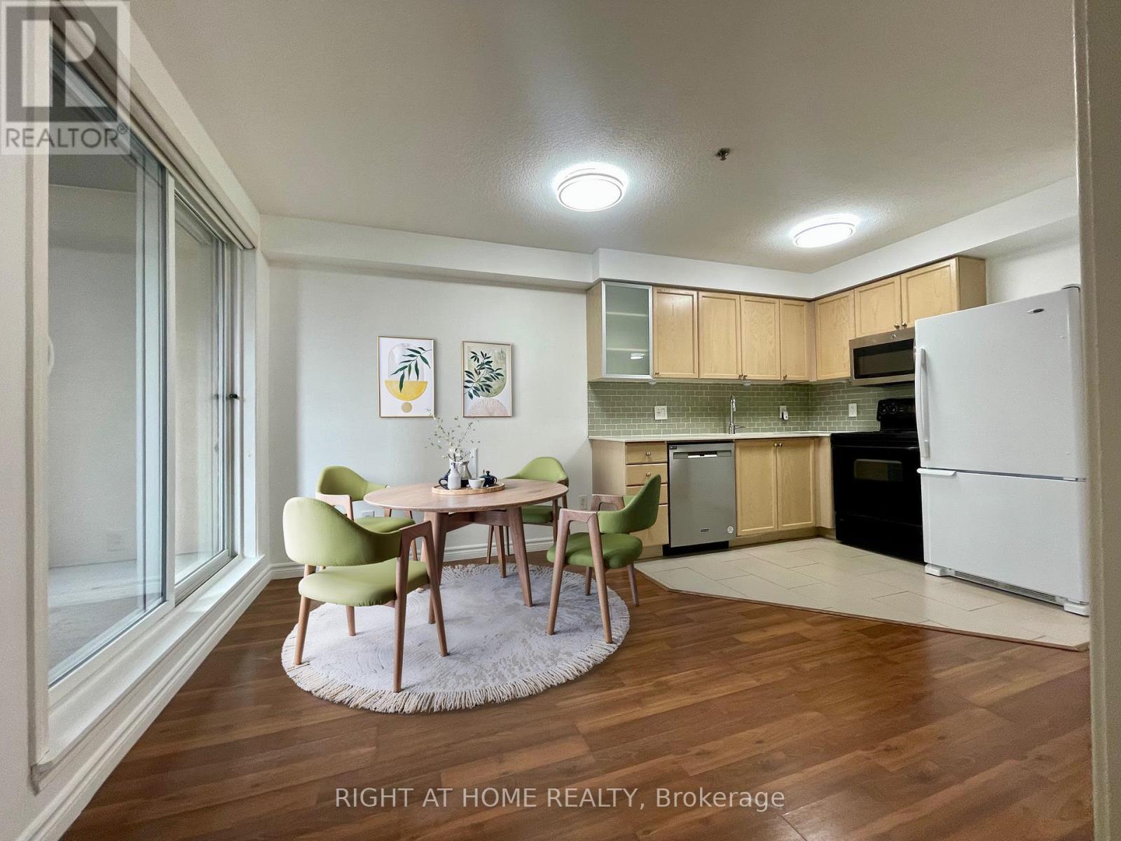 128 - 684 Warden Avenue, Toronto (clairlea-birchmount), Ontario