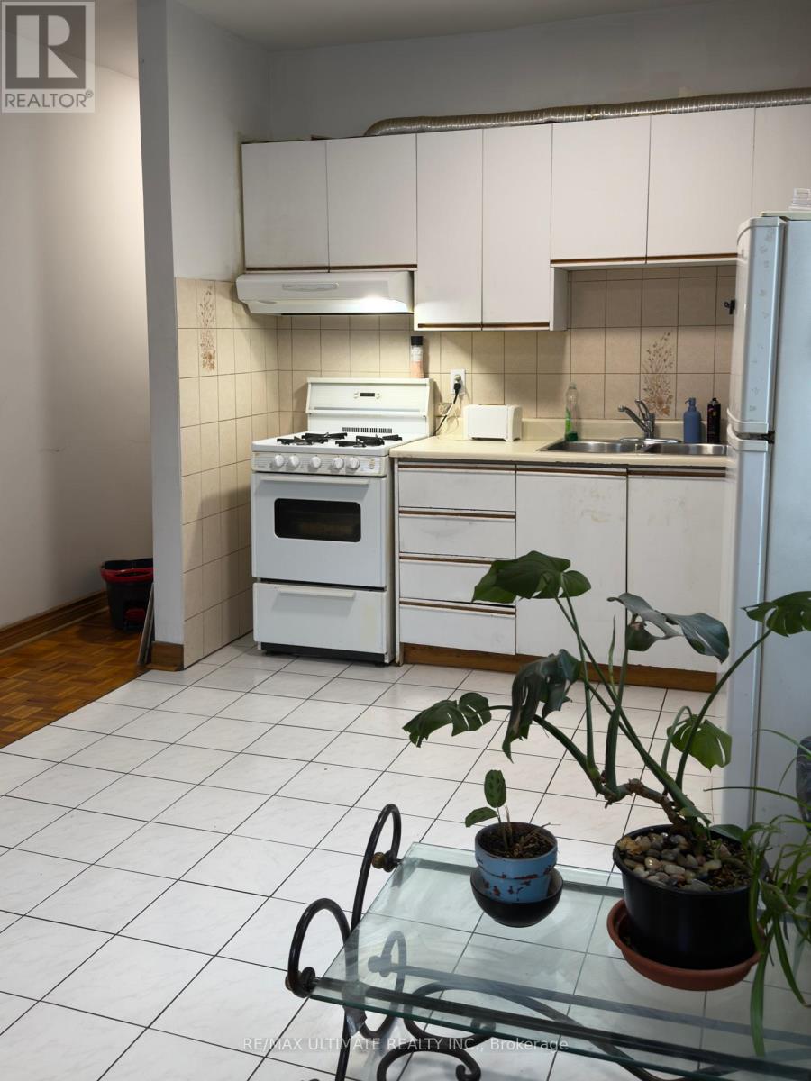 33 Shannon Street, Toronto (trinity-bellwoods), Ontario