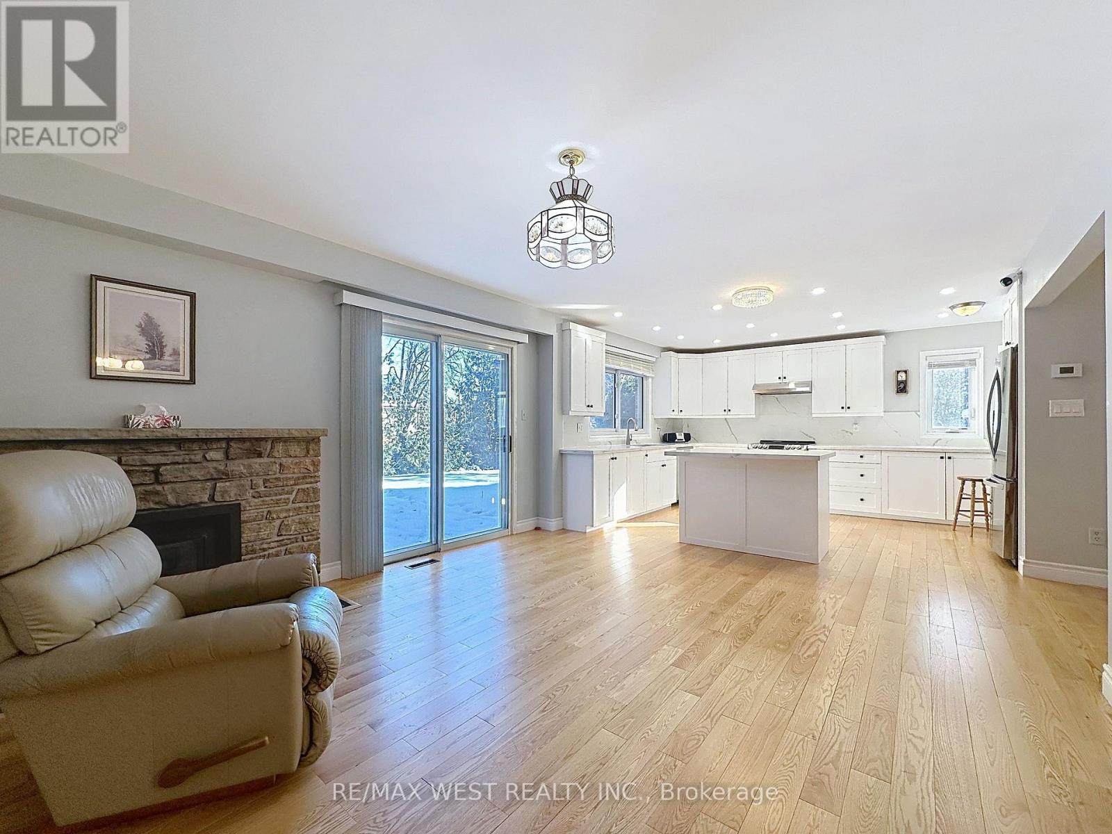 20 Foxwood Grove, Toronto (l'amoreaux), Ontario