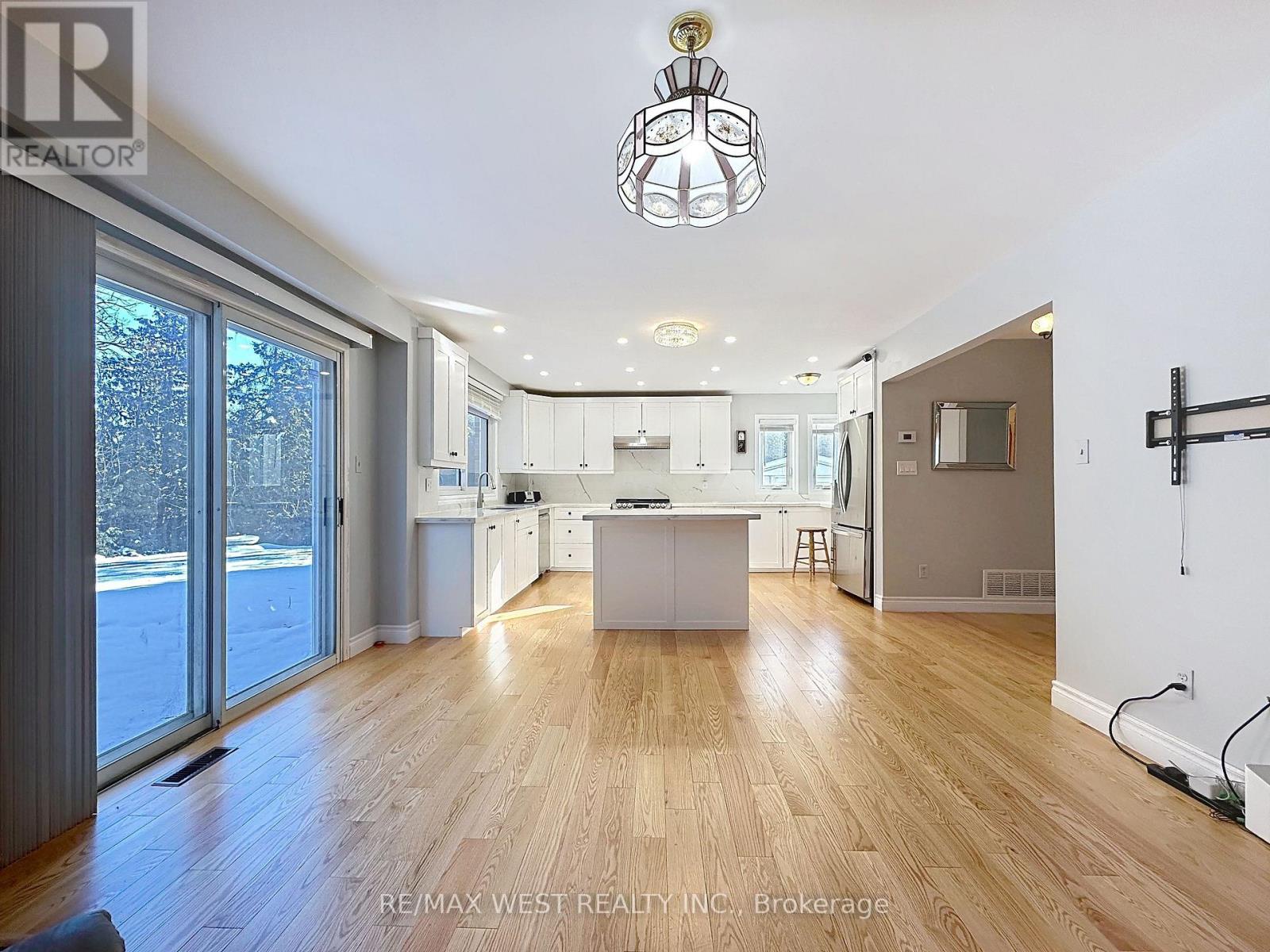 20 Foxwood Grove, Toronto (l'amoreaux), Ontario