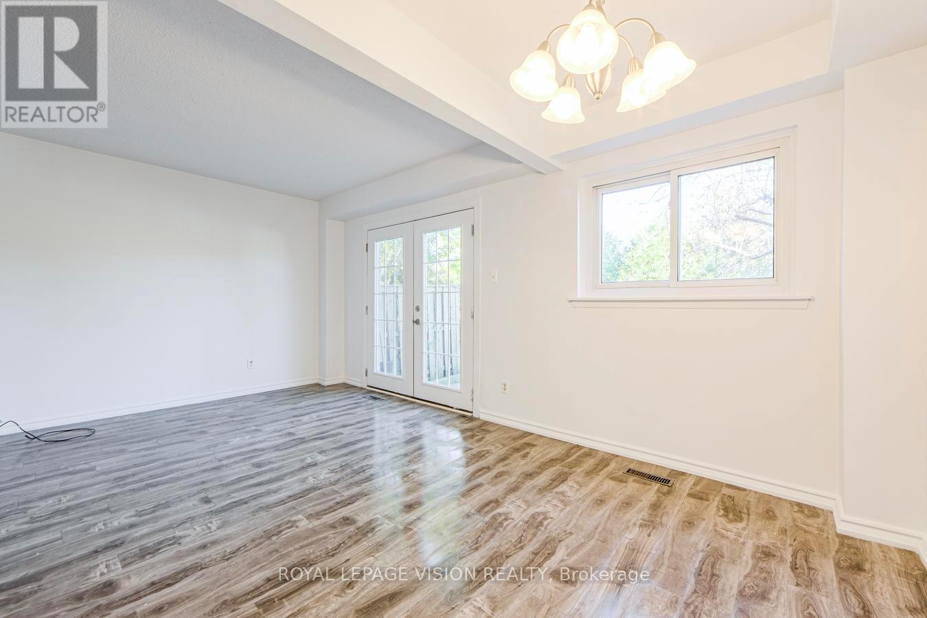 8 - 301 Washburn Way, Toronto (malvern), Ontario