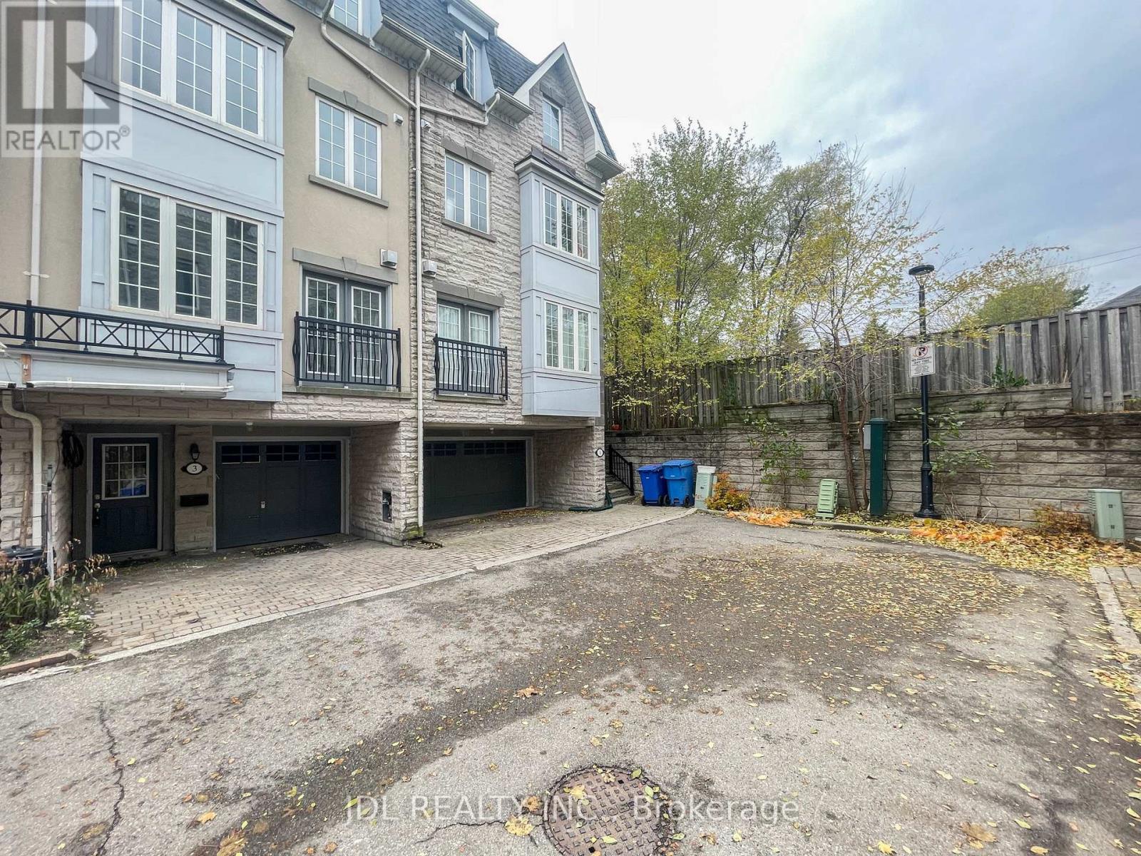 3 Garvin Mews, Toronto (willowdale East), Ontario