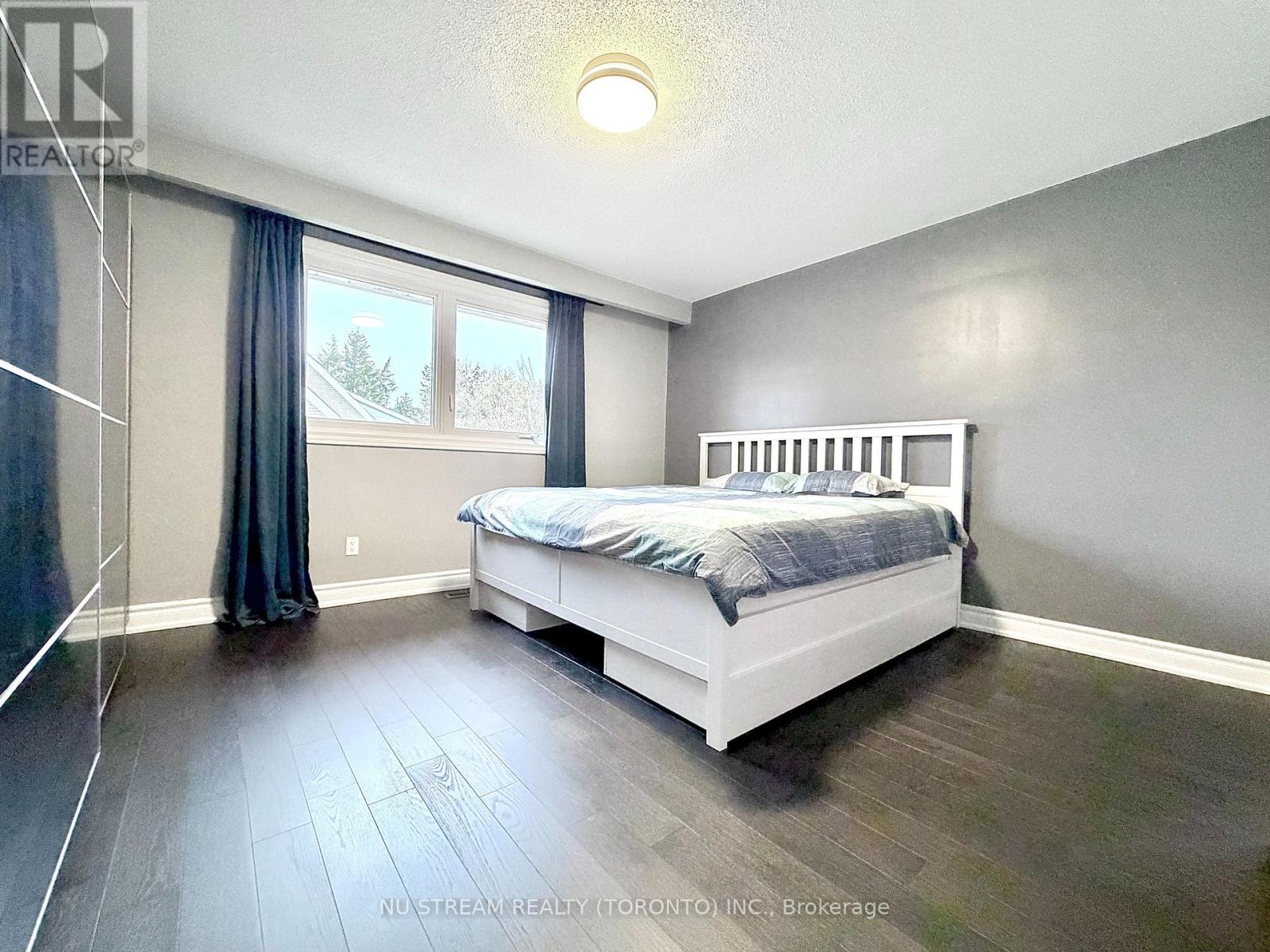 3 Mosedale Crescent, Toronto (don Valley Village), Ontario