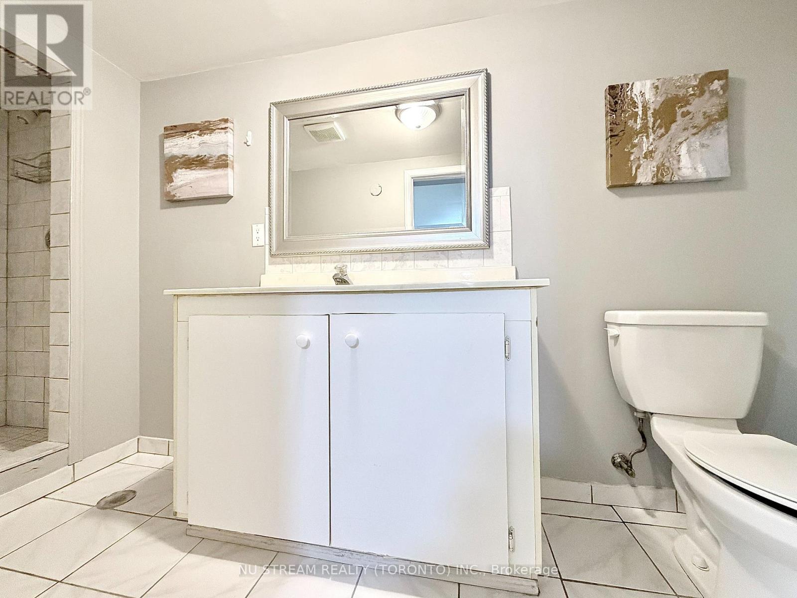 3 Mosedale Crescent, Toronto (don Valley Village), Ontario