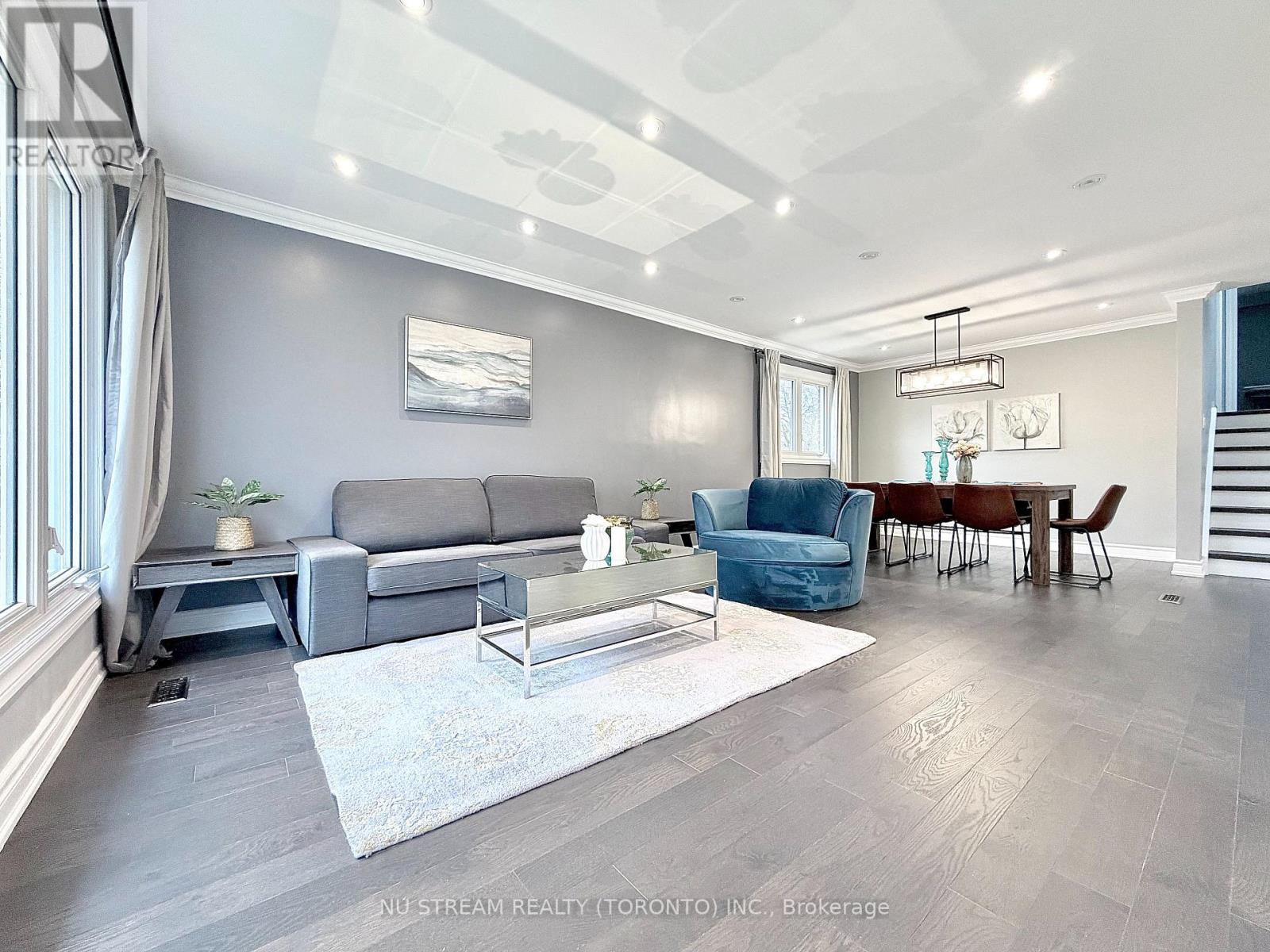 3 Mosedale Crescent, Toronto (don Valley Village), Ontario