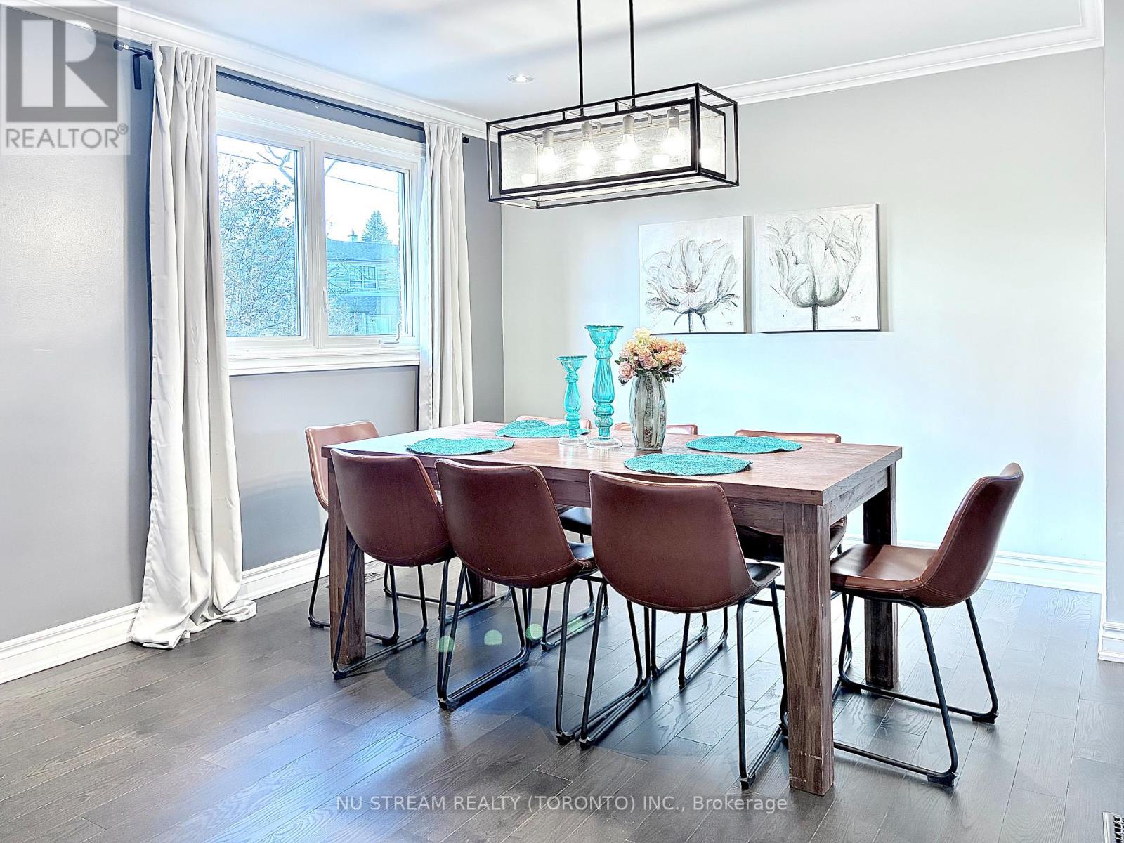 3 Mosedale Crescent, Toronto (don Valley Village), Ontario