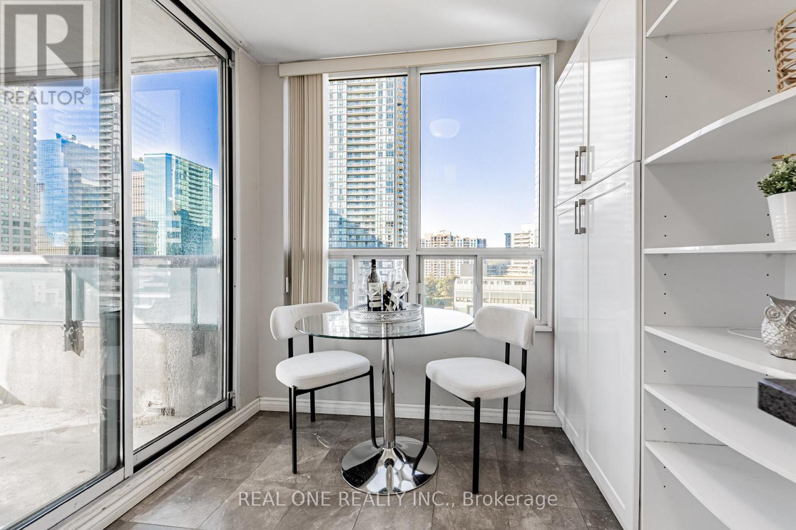 1503 - 238 Doris Avenue, Toronto (willowdale East), Ontario