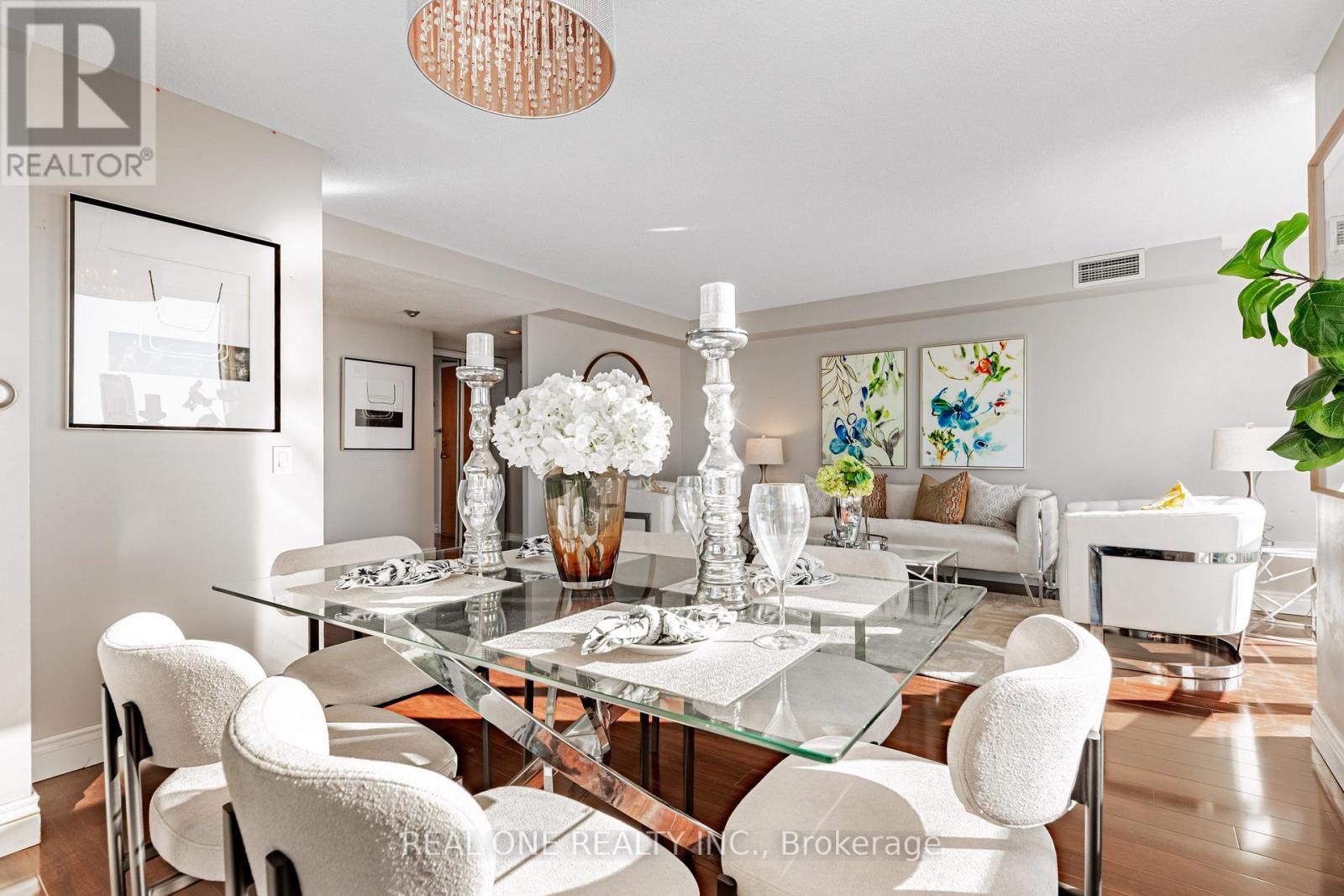 1503 - 238 Doris Avenue, Toronto (willowdale East), Ontario