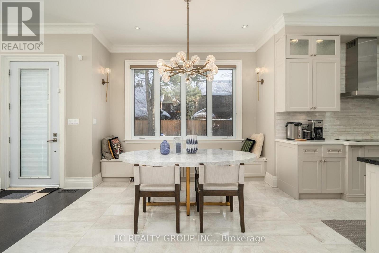 11 Chipstead Road, Toronto (banbury-don Mills), Ontario