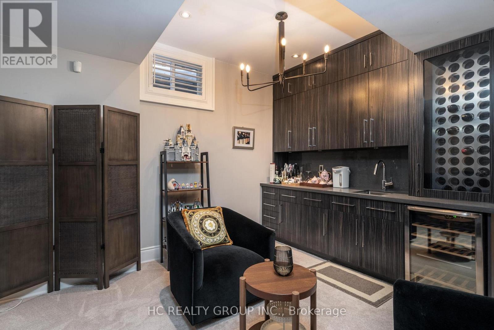 11 Chipstead Road, Toronto (banbury-don Mills), Ontario