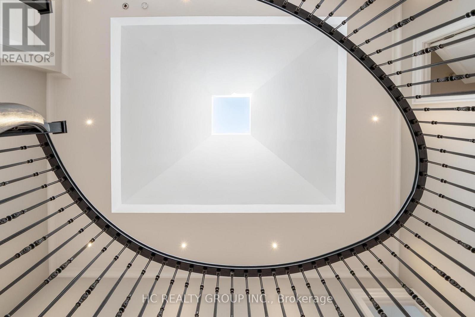 11 Chipstead Road, Toronto (banbury-don Mills), Ontario