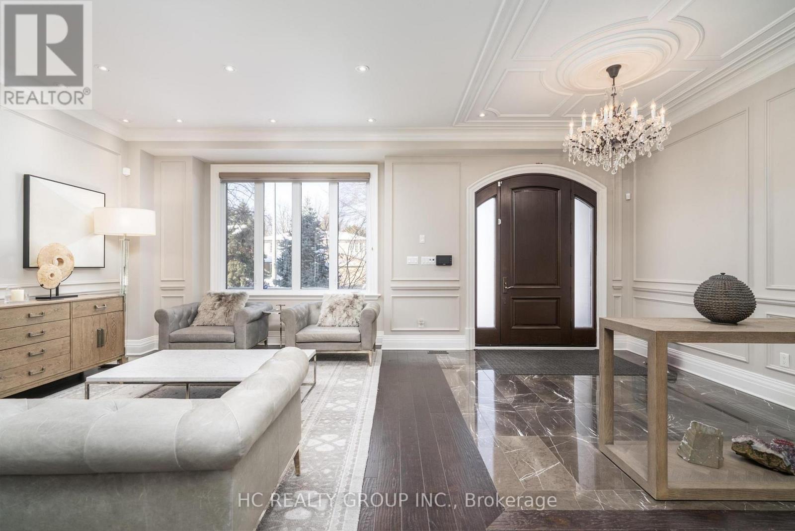 11 Chipstead Road, Toronto (banbury-don Mills), Ontario