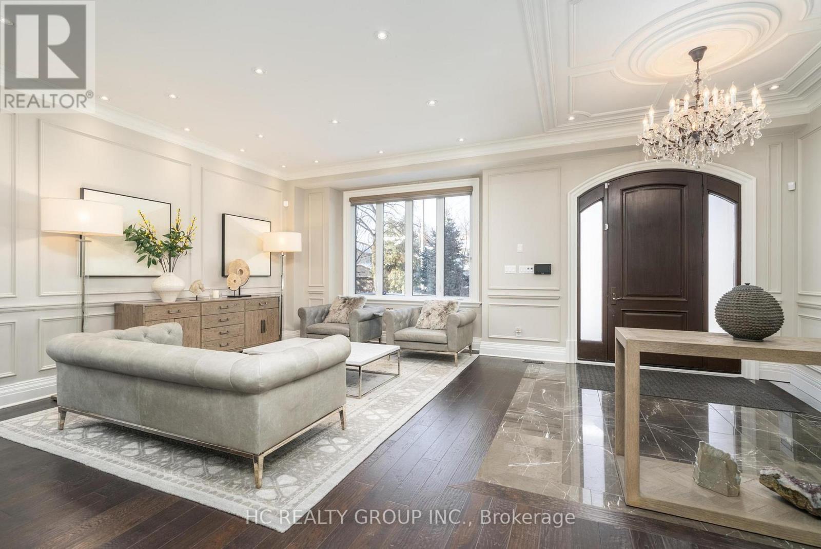 11 Chipstead Road, Toronto (banbury-don Mills), Ontario