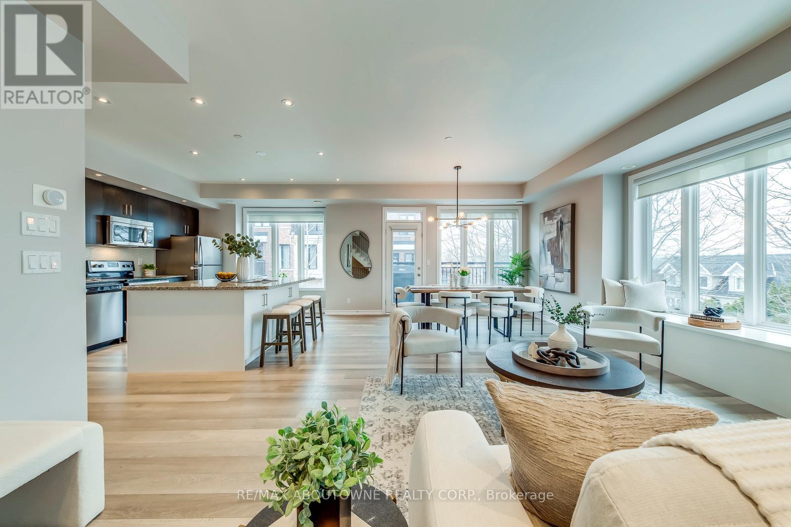 107 - 40 Carnation Avenue, Toronto (long Branch), Ontario