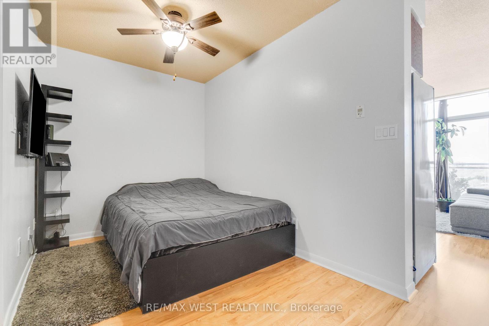 1002 - 2464 Weston Road, Toronto (weston), Ontario