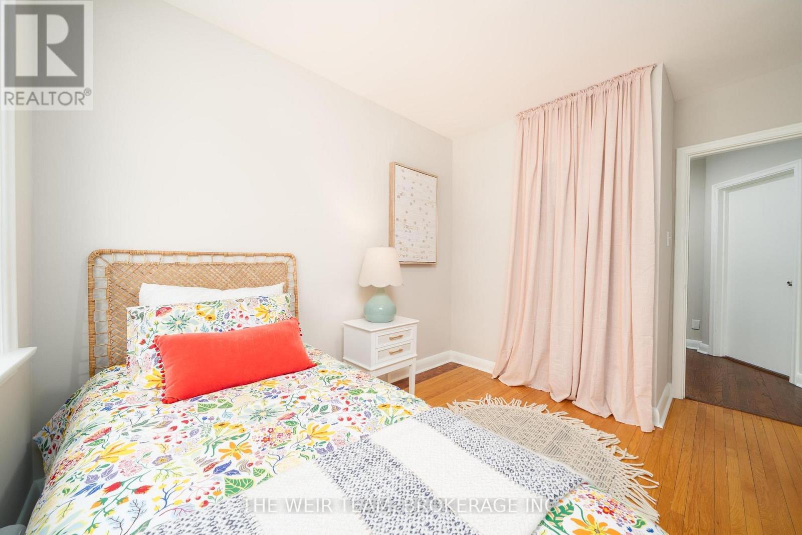 146 Queenslea Avenue, Toronto (humberlea-pelmo Park), Ontario