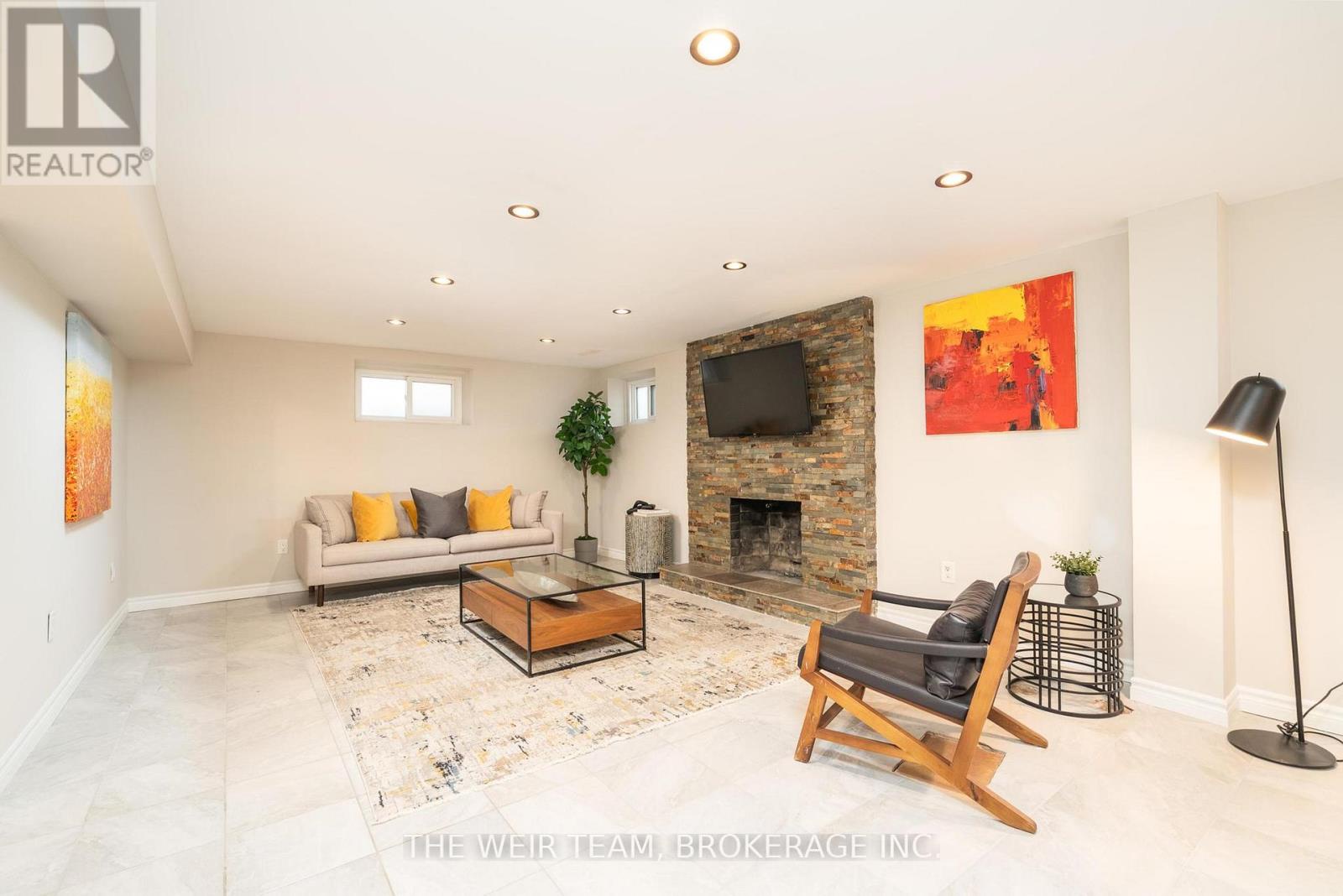 146 Queenslea Avenue, Toronto (humberlea-pelmo Park), Ontario