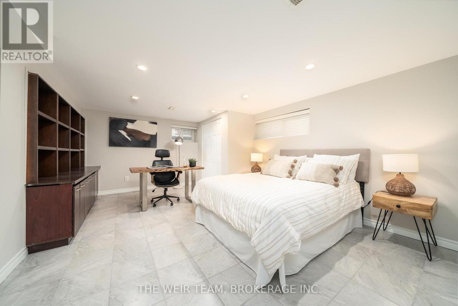 146 Queenslea Avenue, Toronto (humberlea-pelmo Park), Ontario