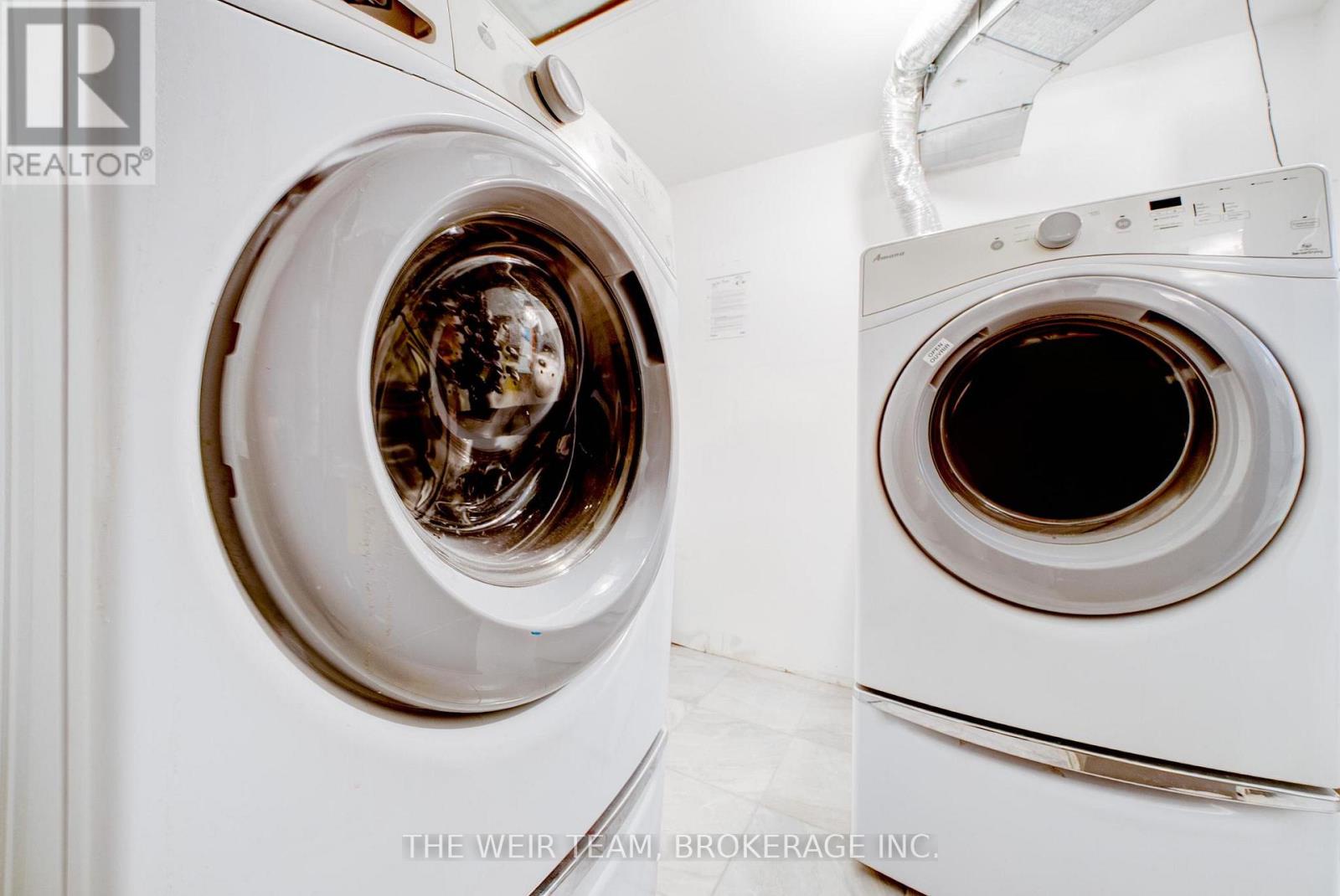 146 Queenslea Avenue, Toronto (humberlea-pelmo Park), Ontario